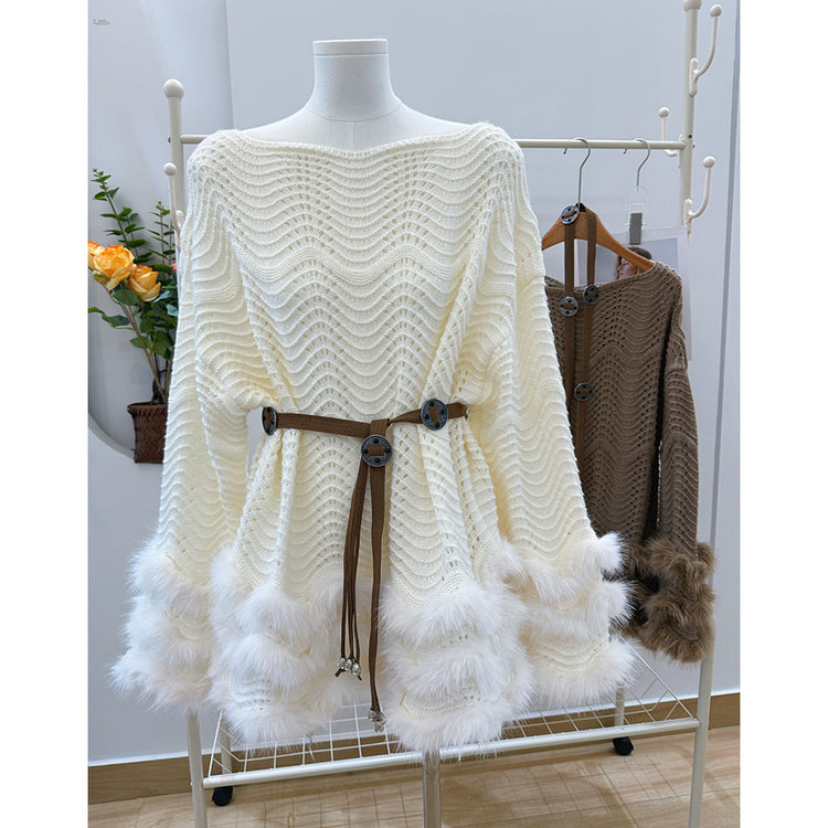 : "Robe chic française en maille avec ceinture - vue de profil"