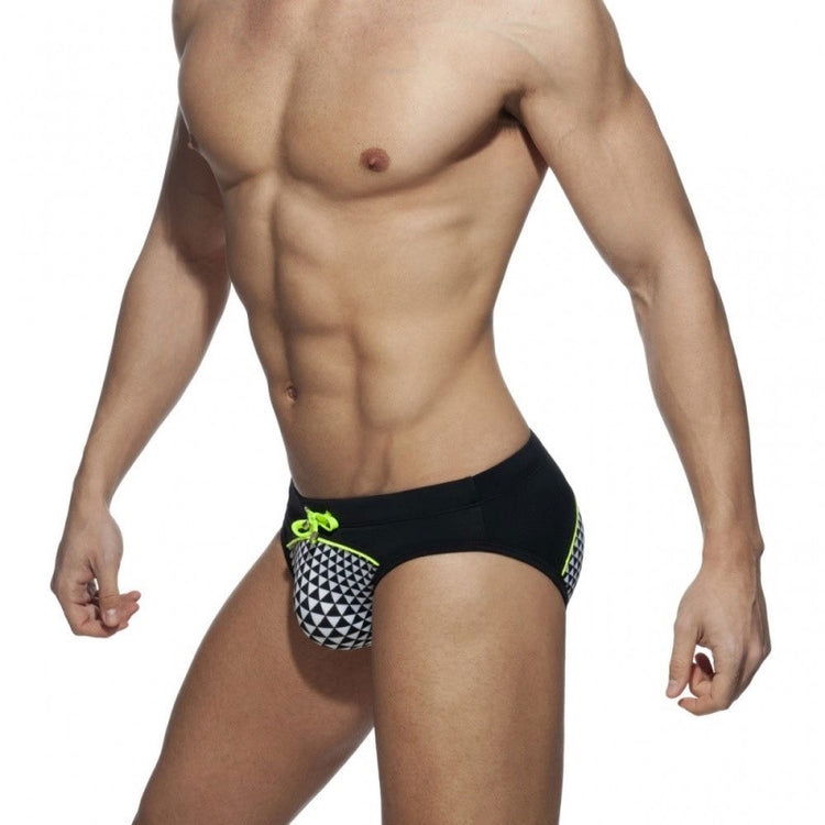 
"Vue latérale boxer homme noir - coupe ajustée moderne"
