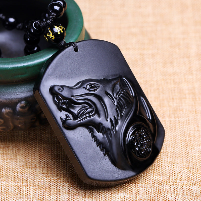 Pendentif obsidienne noire loup - Vue portée collier spirituel