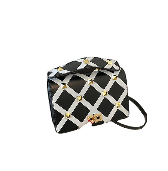 Small Fragrance RivetBig Color Matching Bag