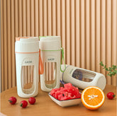 "Blender portable 800ml avec fruits - smoothie santé préparation"